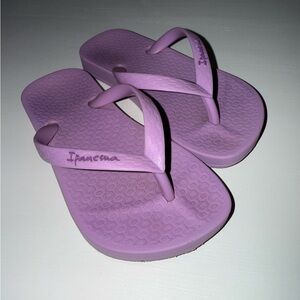 Ipanema Lavender Sandals